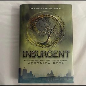 Insurgent (Divergent; book #2)